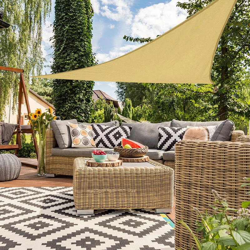 Aktive Garden Uv50 Store Triangulaire Couleur Crème 2 Aktive Garden Uv50 Store Triangulaire Couleur Crème – Image 2